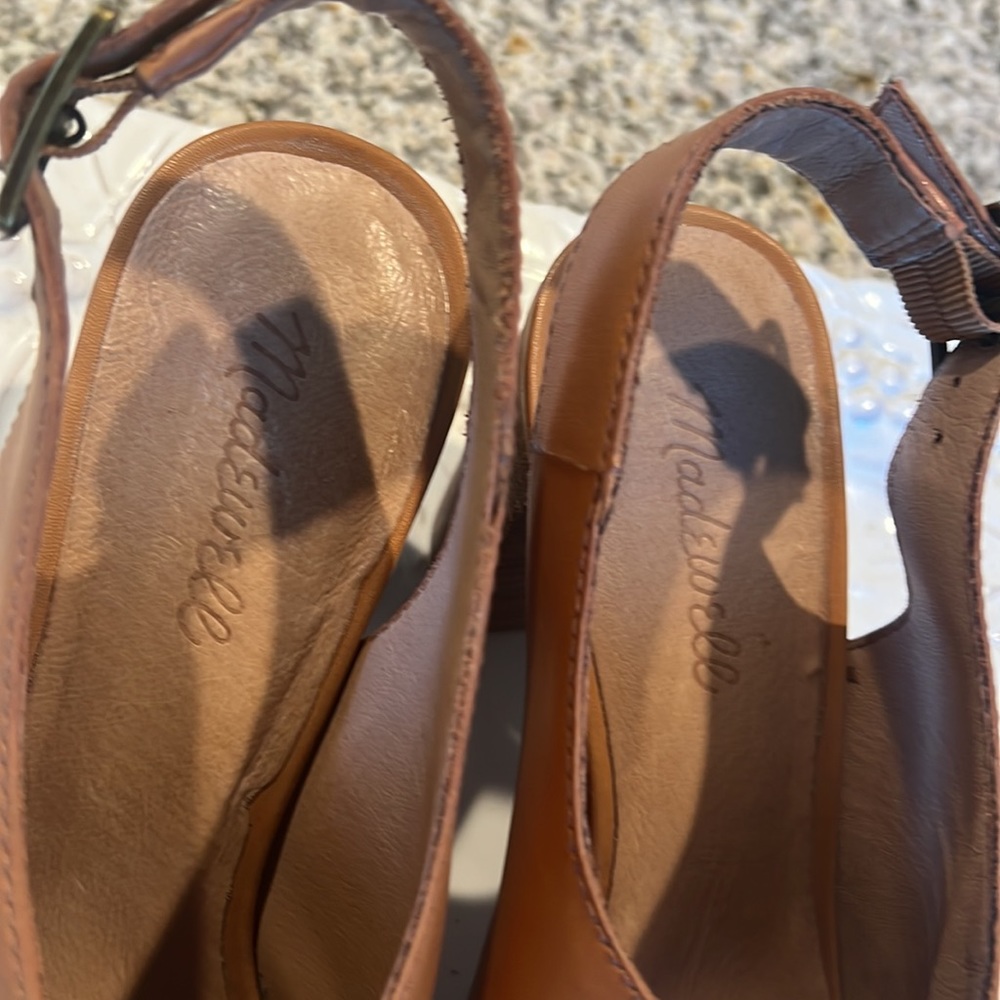 Madewell leather so 9.5 heels excellent condition. - Picture 8 of 12